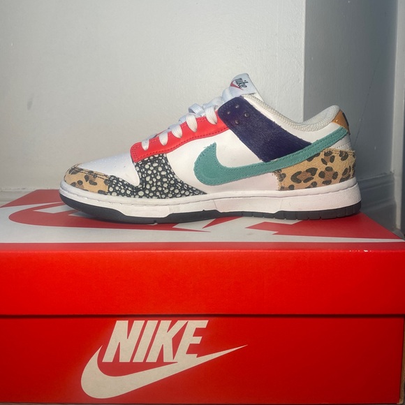 *SOLD* Nike Dunk Low SE Safari Mix - Picture 2 of 2